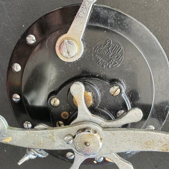 Vintage PENN Long Beach No.67 Fishing Reel - Picture 2 of 5